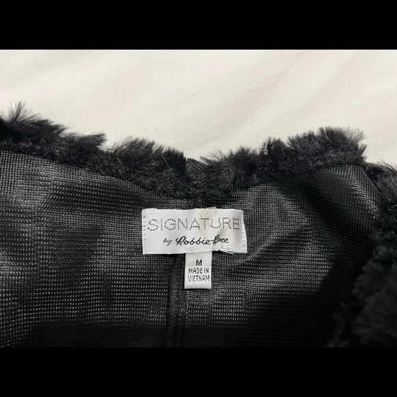 Signature By Robbie Bee Women Faux Fur Shrug Coat Jacket Poncho Medium Black New - Picture 4 of 7